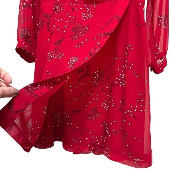 Madewell Hazelwood Wrap-Front Mini Dress in Windswept Floral Size 4 - Picture 4 of 13